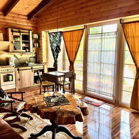 Holzhaus Baerenhoehle Am Wald Und *