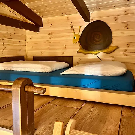 Holzhaus Bärenhöhle Am Wald Und Ferienhaus Neuruppin